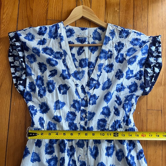 Abercrombie & Fitch Blue and White Patterned Summer Dress - Picture 10 of 11